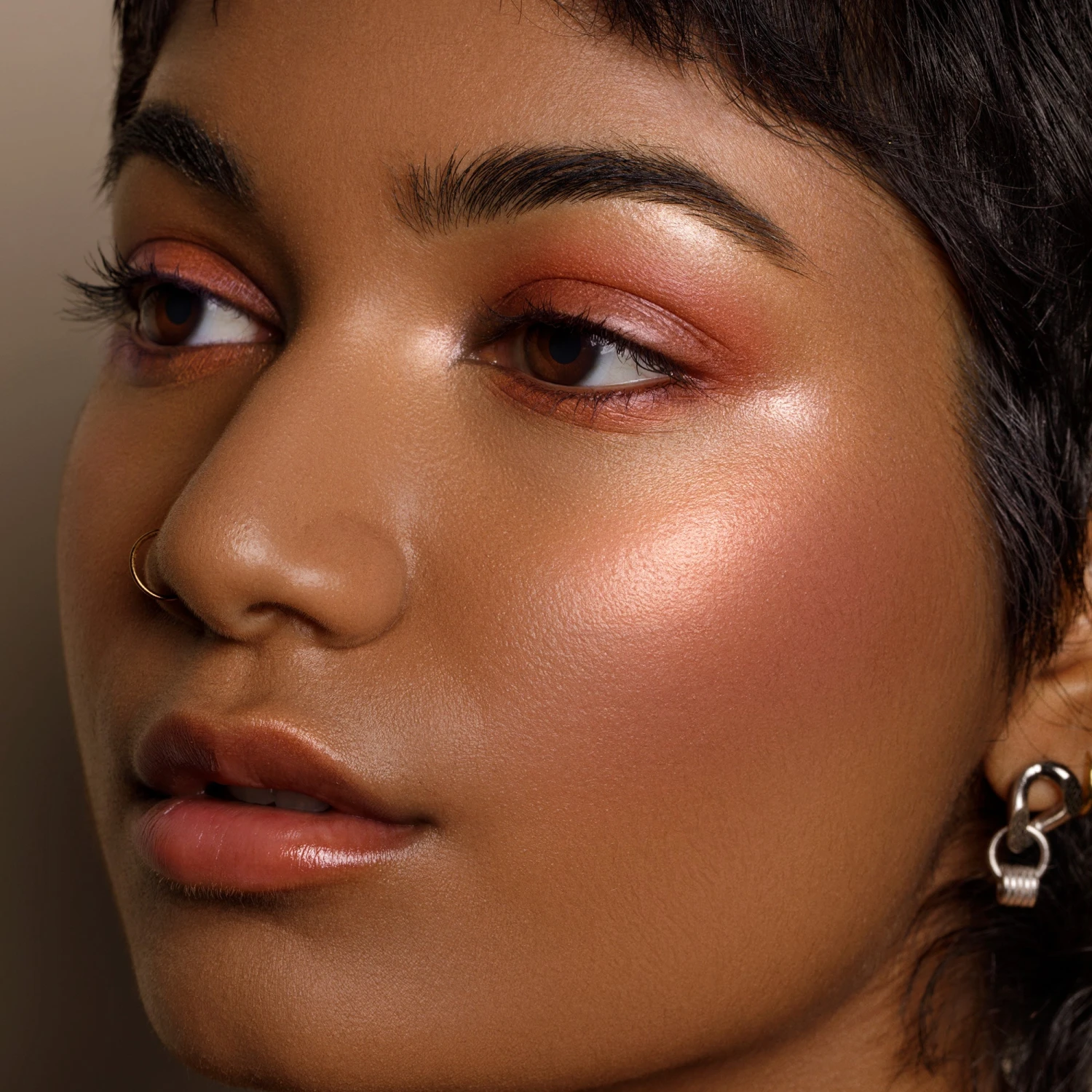 Rare Light Crème Luminizer: Anthelion - Image 3