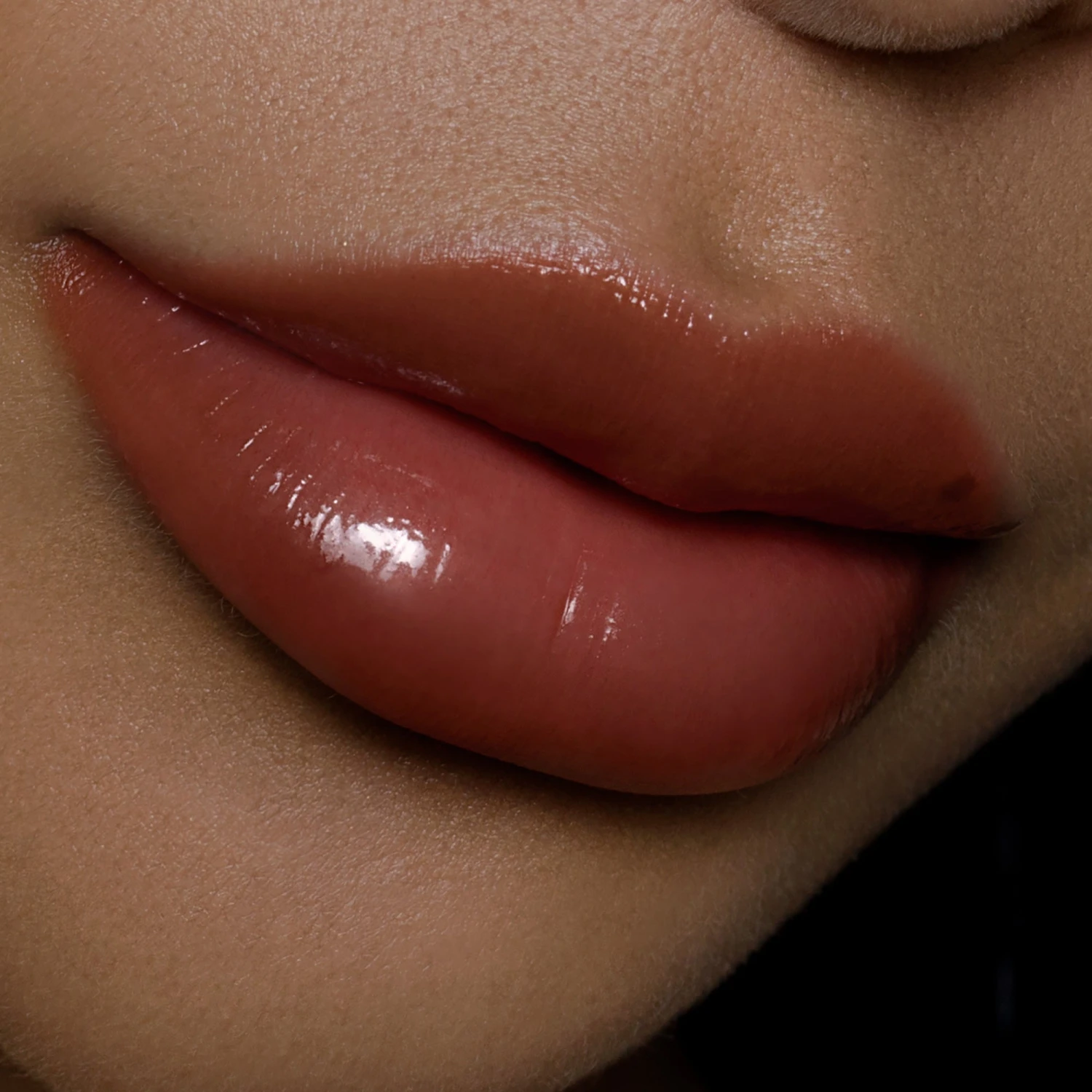 Thorn Bite Peptide Plump Crème Lip Oil: Rose Pinch - Image 3