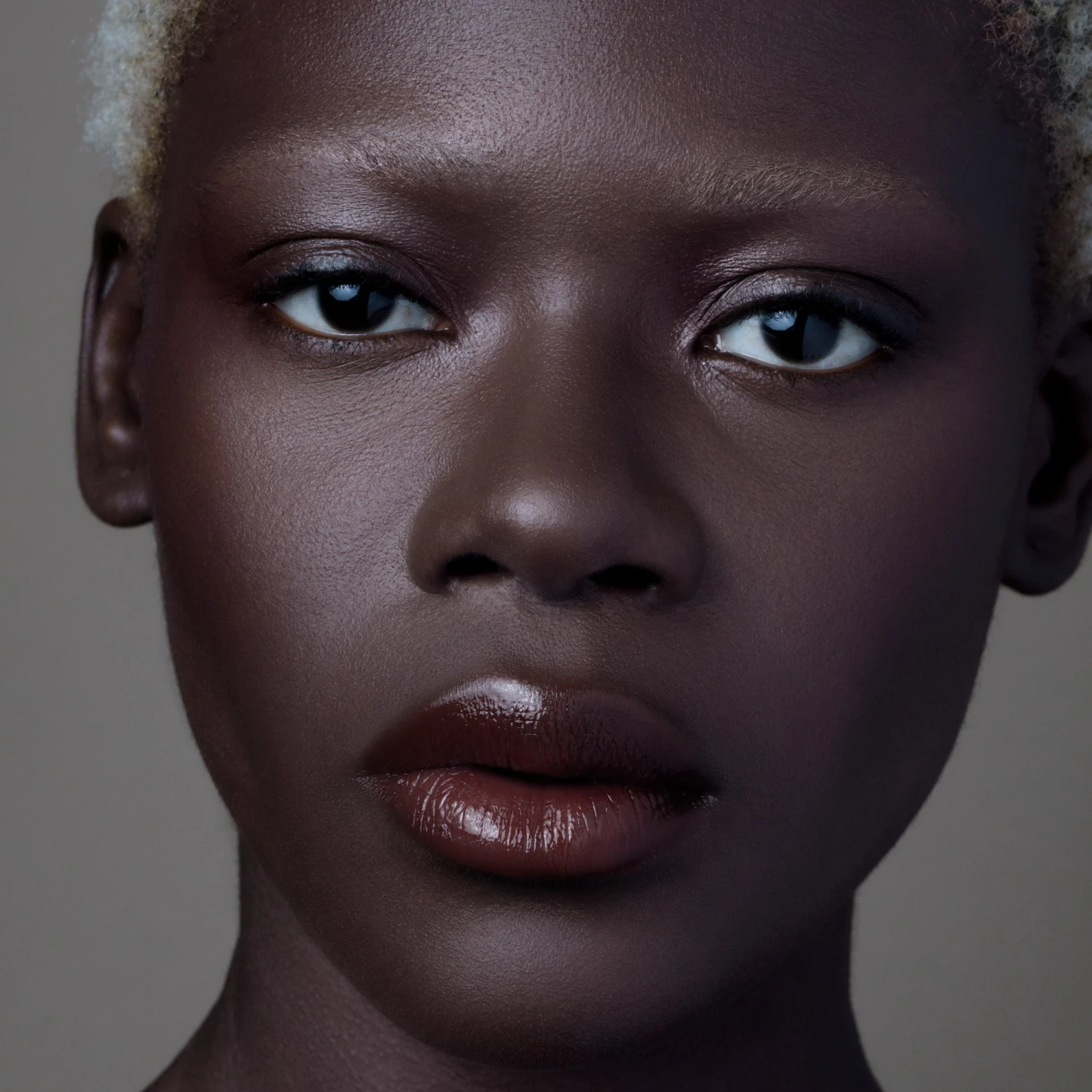 Thorn Bite Peptide Plump Crème Lip Oil: Blood Thorn - Image 2