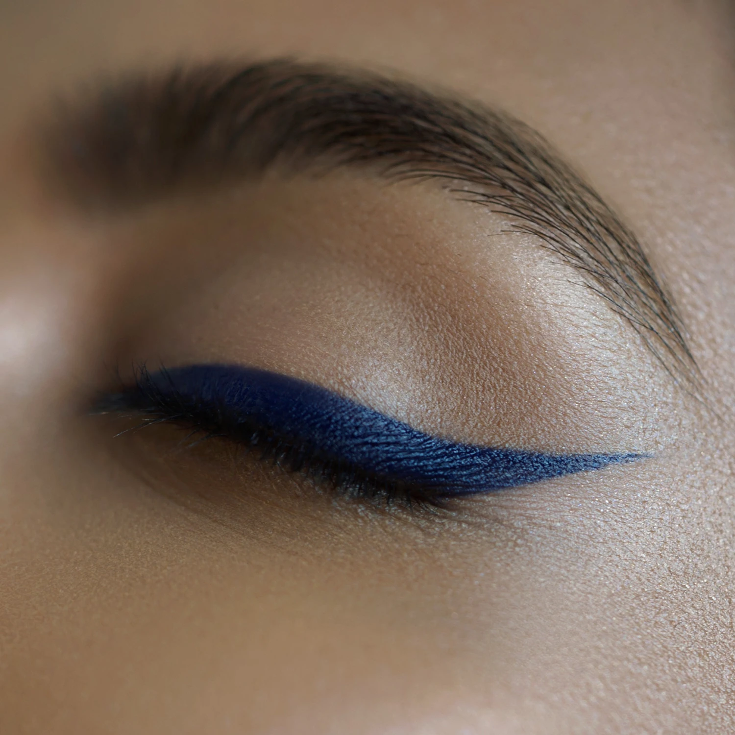 The Black Orb Enigmatic Kohl Eyeliner: Dusk - Image 6